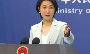 歼10CE凌空打爆阵风，法国、印度都来找中国算账？解放军不惯着